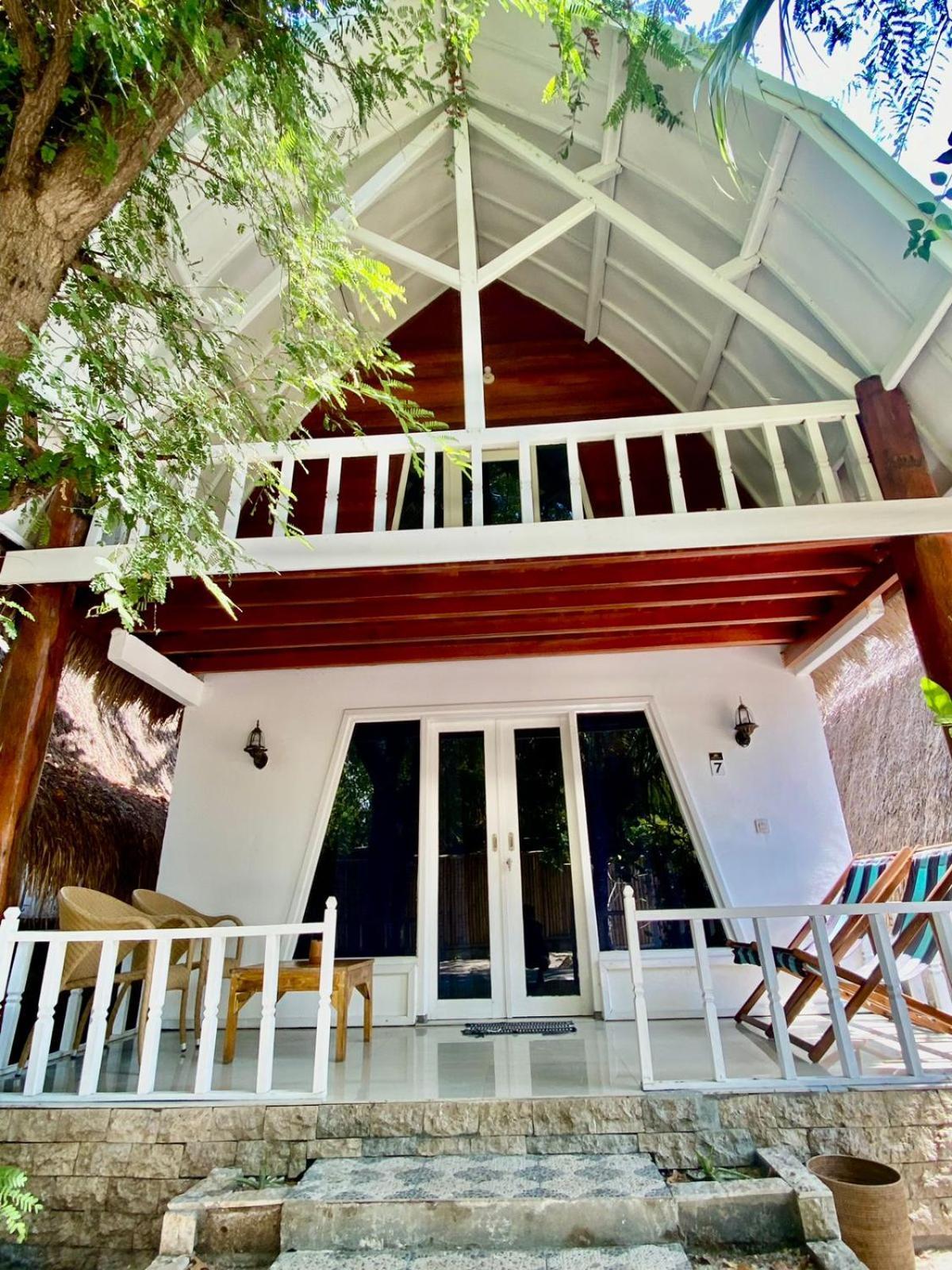 Ostello Lucky'S Gili Air Esterno foto